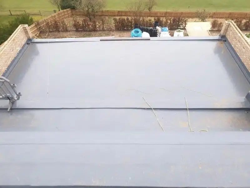 Single ply membrane roof terrace