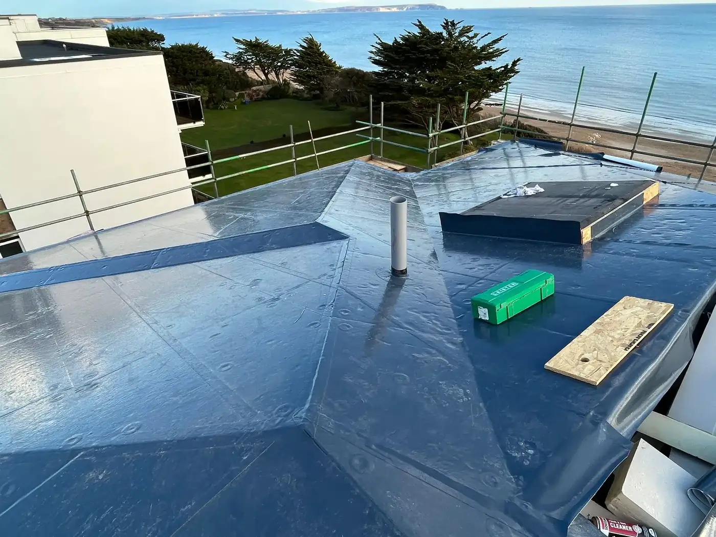 Rothesay Point, Highcliffe: completed roof